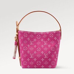 Classic Louis Vuitton Bag: A Stylish and Versatile Choice for Elegance